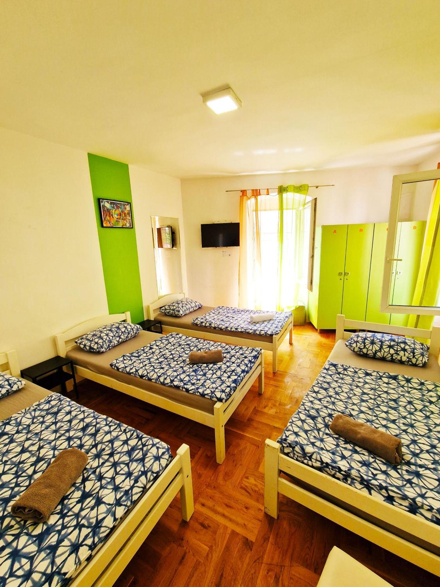 Croparadise Hostel 斯普利特 外观 照片