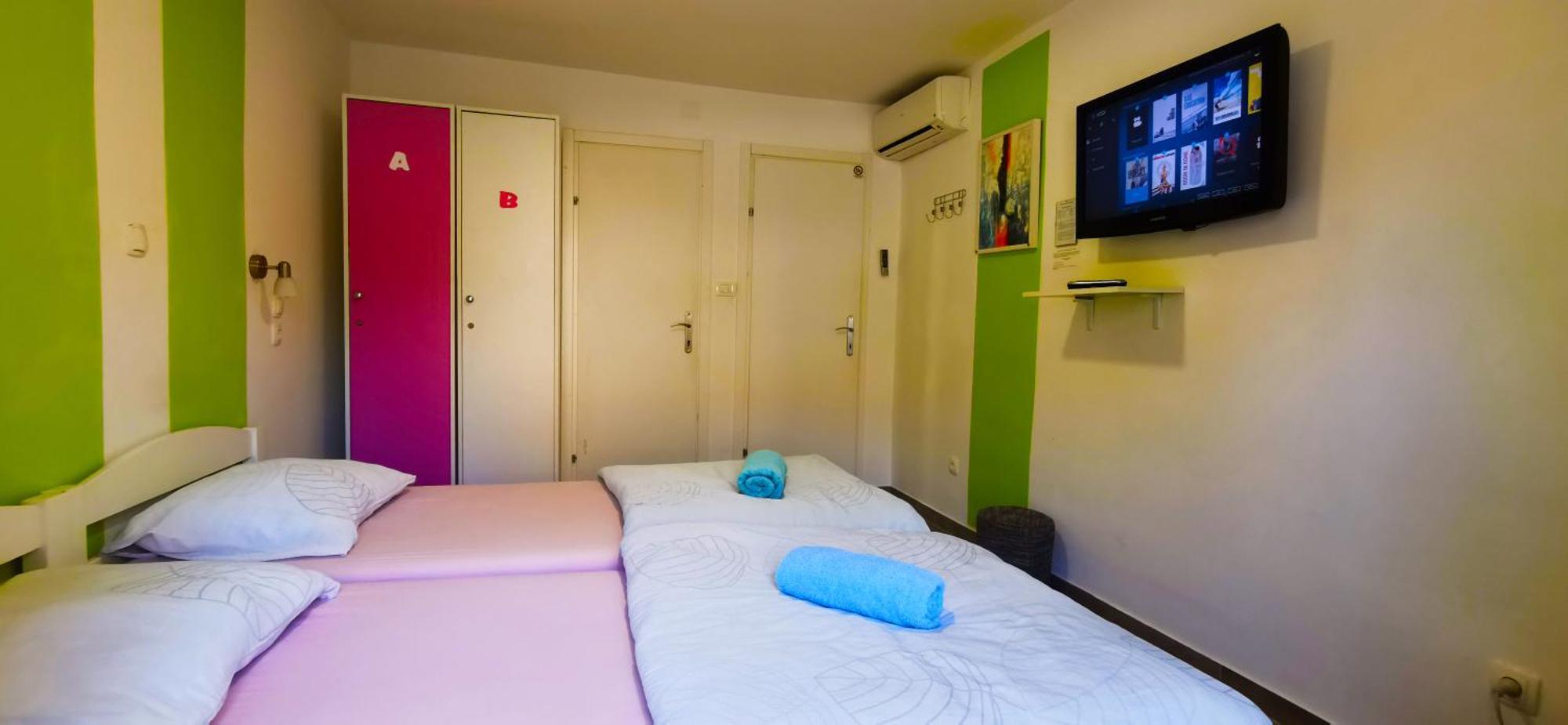 Croparadise Hostel 斯普利特 外观 照片